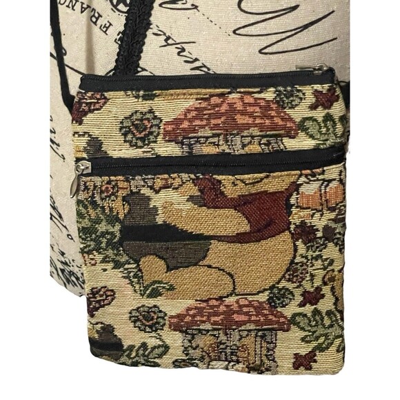 Disney WINNIE THE POOH TIGGER TAPESTRY CROSBODY BAG Handmade RARE - Picture 2 of 15